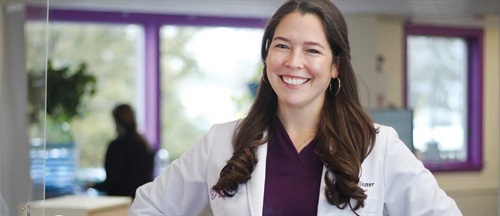 Office Visit: Dr. Carlin Weaver The winner of Orthotown’s 2021 Townie Choice Awards voter contest, Dr. Carlin Weaver followed in her father’s footsteps and became an orthodontist, then practiced alongside him in Swampscott, Massachusetts, before taking over the reins of the practice in 2015. This Townie advocates for having the best technology under her roof, including all-digital scanning and 3D-printed options, and recently joined the clinical faculty at her alma mater, Tufts University.